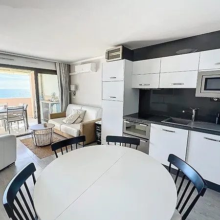 Appartement Le Panorama - Seafront - Swimming Pool - Car Park